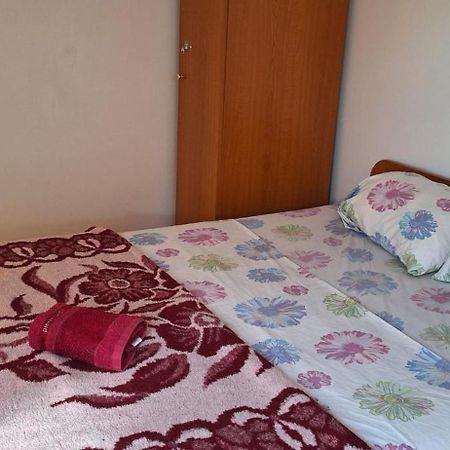 Apartments Seven Castles Kastela Bagian luar foto