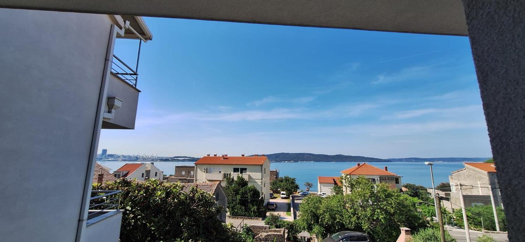 Apartments Seven Castles Kastela Bagian luar foto